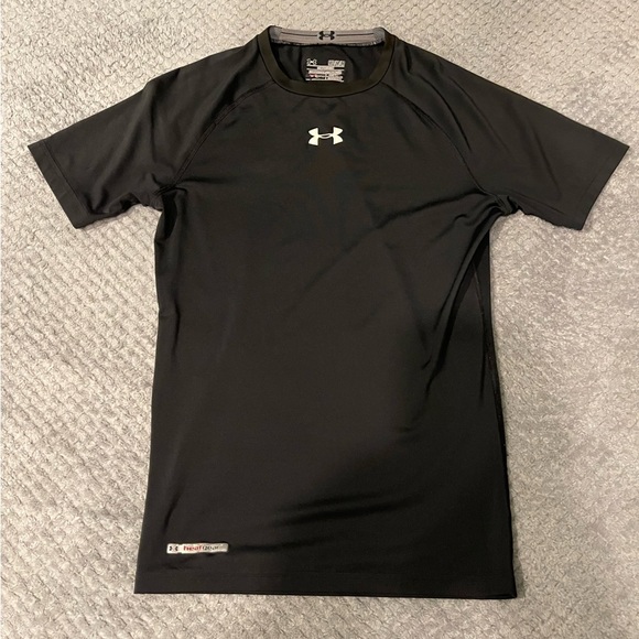 Under Armour compression tee - Picture 1 of 2